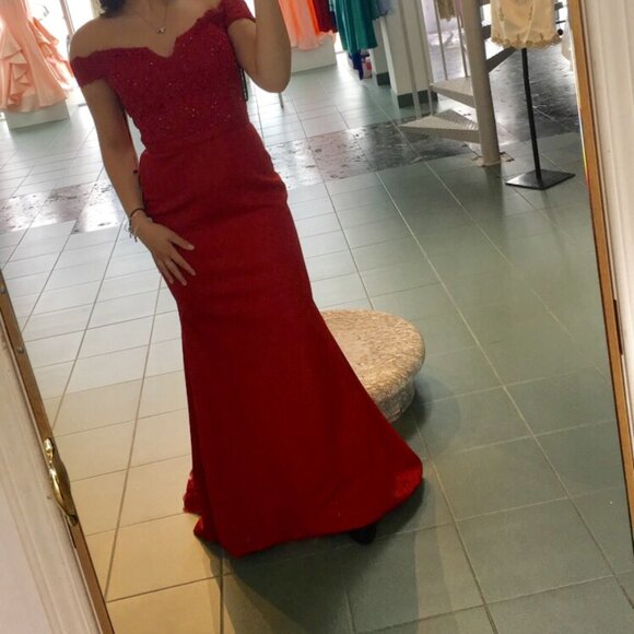 J'Adore Evening - Long Red Prom/Formal Dress - US Size 10 - Picture 5 of 6